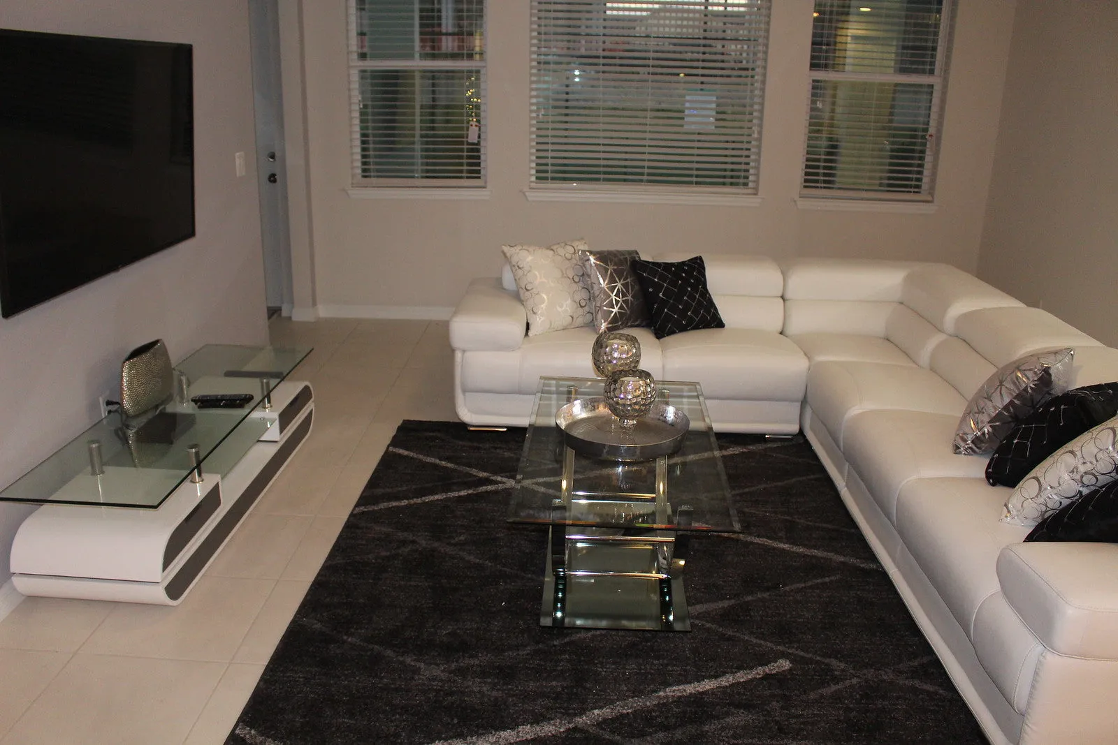 2119 White Convertible Configuration Sectional, Top Grain leather