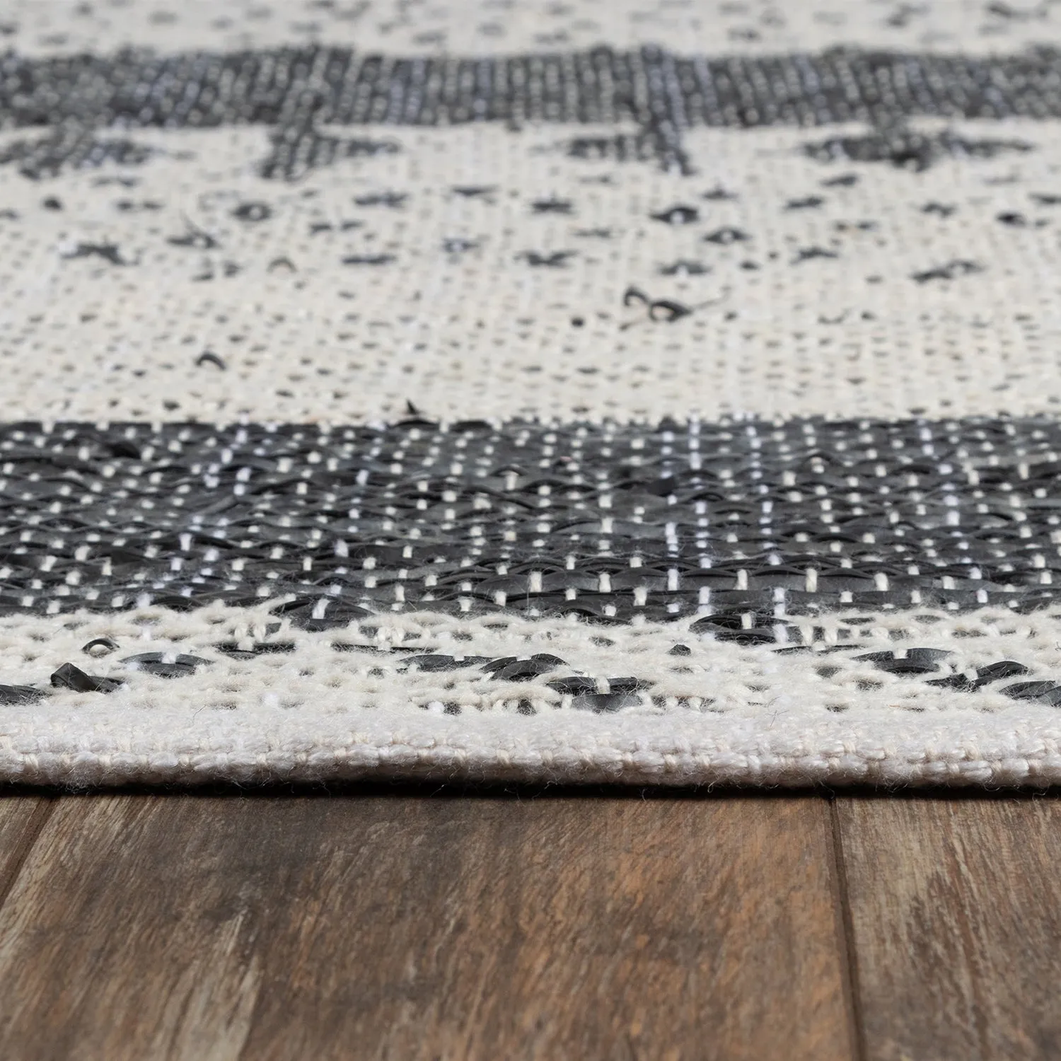 Chantilly Outdoor Rug
