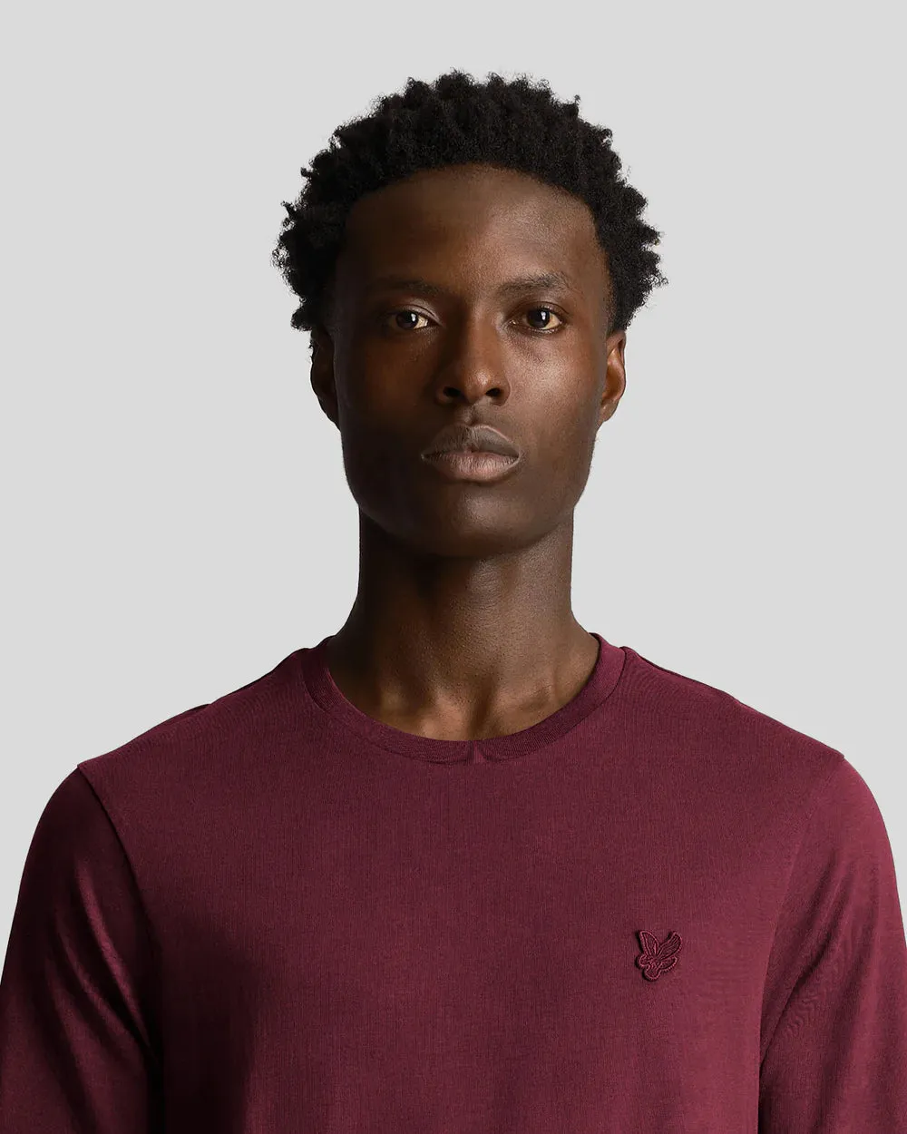 Lyle & Scott Tonal Eagle T-Shirt Burgundy