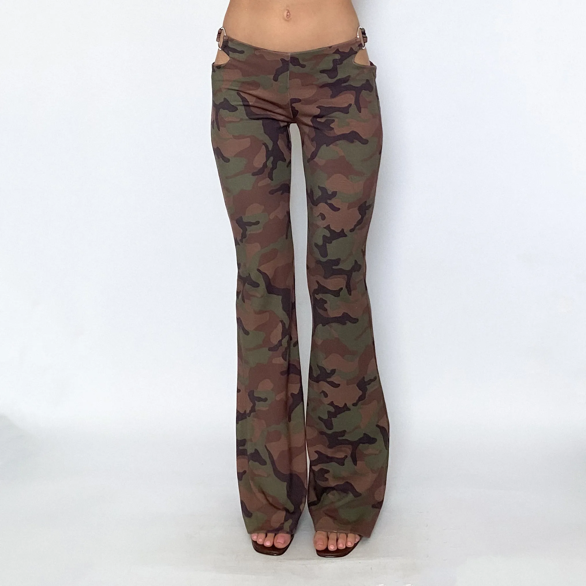 miaou o-ring cut out camo pants - small